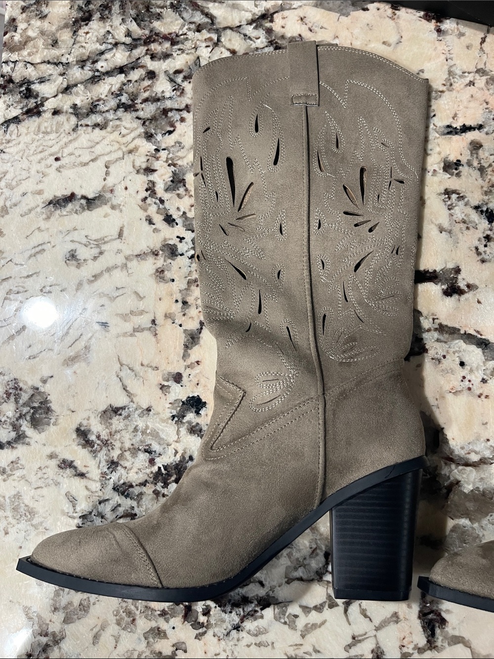 Fashion Nova Taupe Suede Western Block Heel Boots size 9